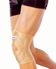  Артикул: RKN-103. Бандаж для средней фиксации коленного сустава с отверстием и фиксирующей подушкой  